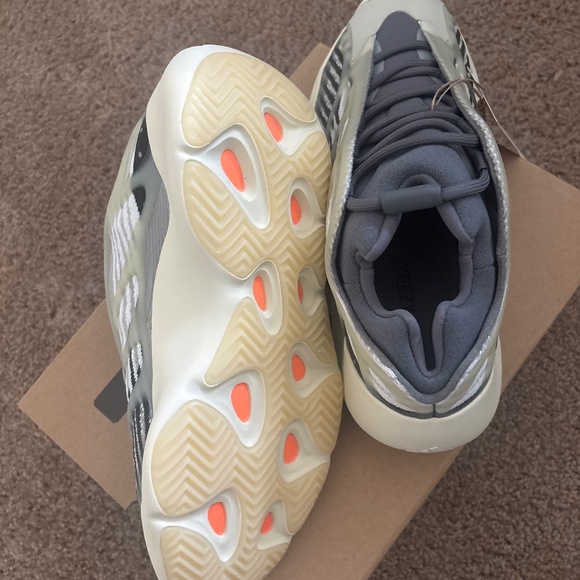 Zapatos - Picture 1 of 4
